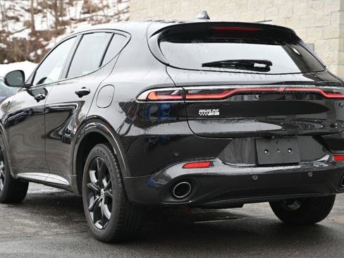 Used 2024 Dodge Hornet R/T w/ R/T Blacktop Package image 3