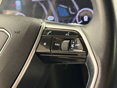 Used 2021 Audi e-tron Premium w/ Convenience Plus Package AWD/4WD image 16