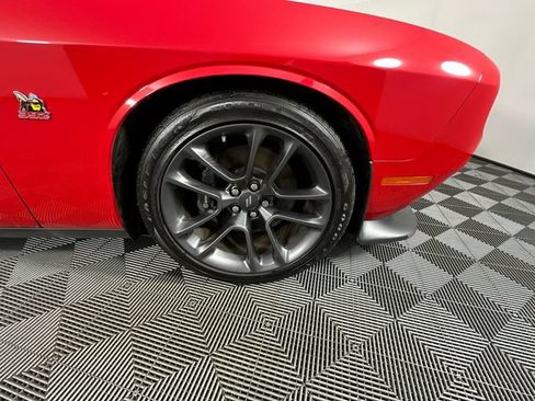 Used 2022 Dodge Challenger R/T Scat Pack w/ Plus Package RWD image 2