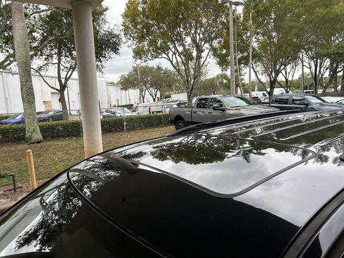 Used 2023 Dodge Durango R/T image 17