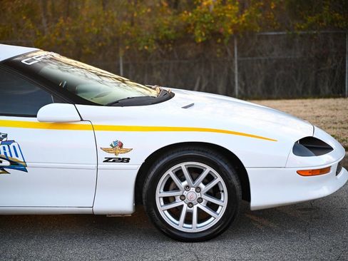 Used 1997 Chevrolet Camaro Z28 image 12