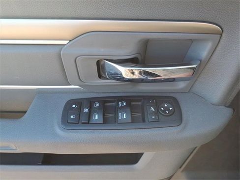 Used 2018 RAM 1500 Big Horn image 28