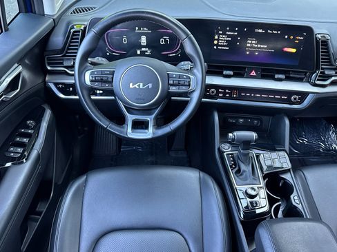 Certified 2024 Kia Sportage EX image 14