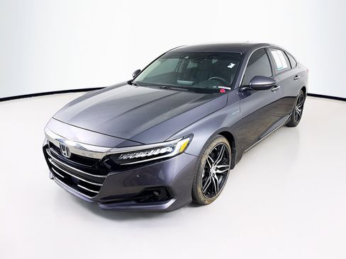 Used 2022 Honda Accord Touring image 4