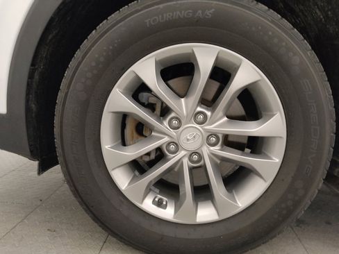 Used 2020 Hyundai Santa Fe SE FWD image 31
