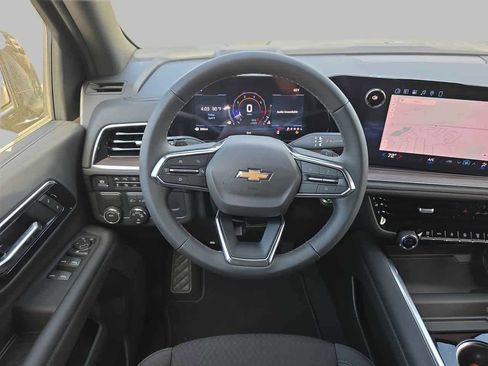 New 2026 Chevrolet Suburban LS RWD image 10