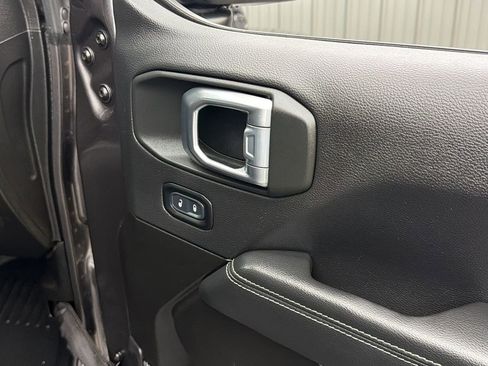 Used 2023 Jeep Wrangler Unlimited Sahara w/ Cold Weather Group image 39