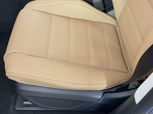 New 2026 Mercedes-Benz GLS 450 4MATIC image 23