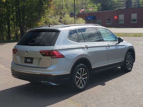 Used 2021 Volkswagen Tiguan SE AWD/4WD image 4