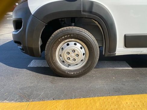 Used 2023 RAM ProMaster 2500 image 12