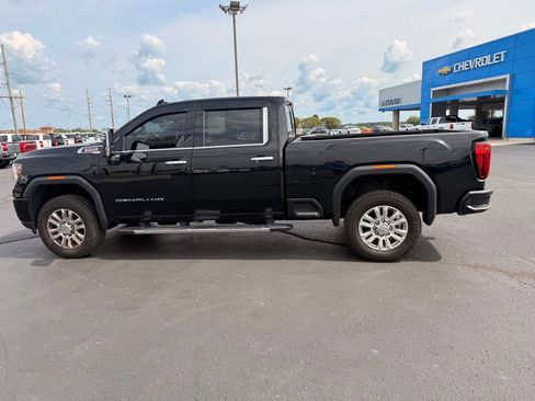 Used 2023 GMC Sierra 2500 Denali AWD/4WD image 2
