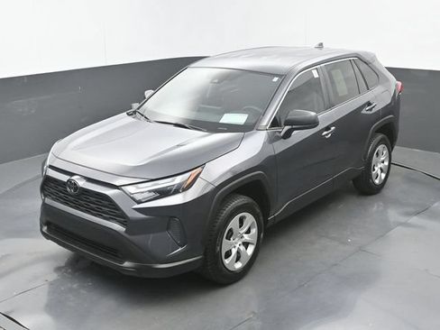 Used 2023 Toyota RAV4 LE FWD image 29