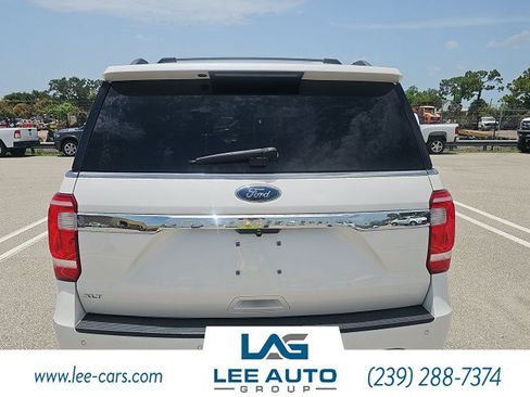 Used 2018 Ford Expedition XLT w/ Equipment Group 202A RWD image 4