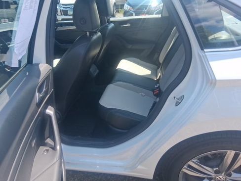 Used 2019 Volkswagen Jetta R-Line w/ R-Line Cold Weather Package FWD image 12