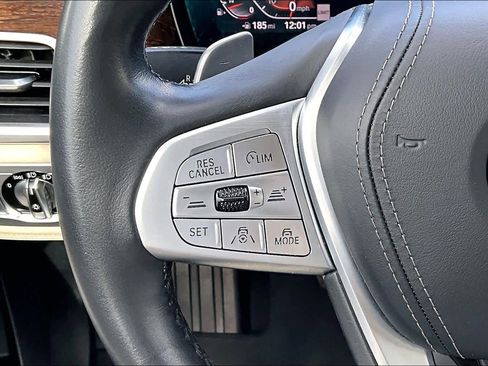 Used 2020 BMW 750i xDrive 750i xDrive w/ Executive Package image 23