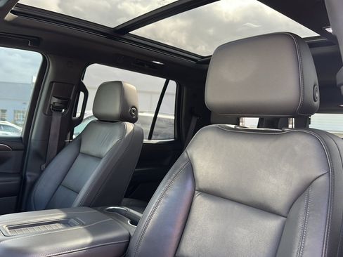 Used 2021 Chevrolet Tahoe LT w/ LT Signature Package image 14