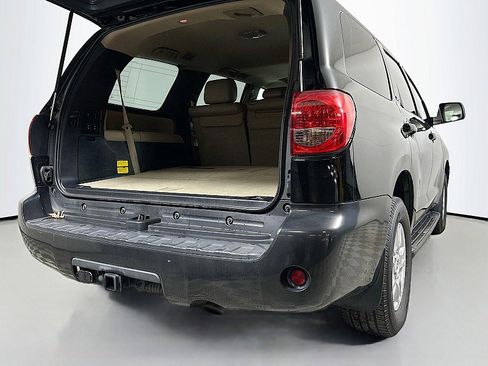 Used 2013 Toyota Sequoia SR5 image 27