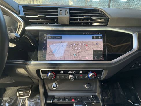 Used 2022 Audi Q3 2.0T Premium Plus AWD/4WD image 23