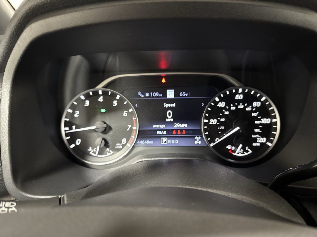 Used 2023 Nissan Titan Platinum Reserve w/ Moonroof Package AWD/4WD image 12