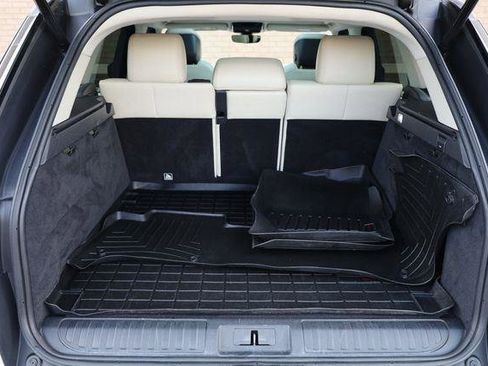 Used 2018 Land Rover Range Rover Sport HSE image 10