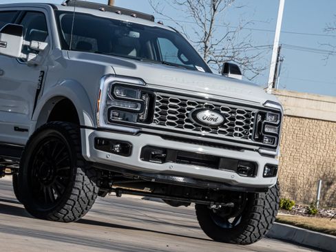 Used 2026 Ford F450 Platinum w/ Platinum Plus Package image 41