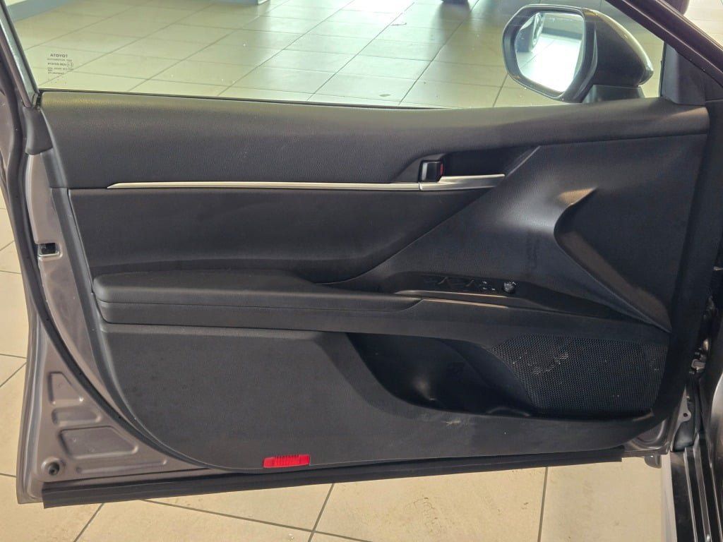 Used 2024 Toyota Camry SE FWD image 17