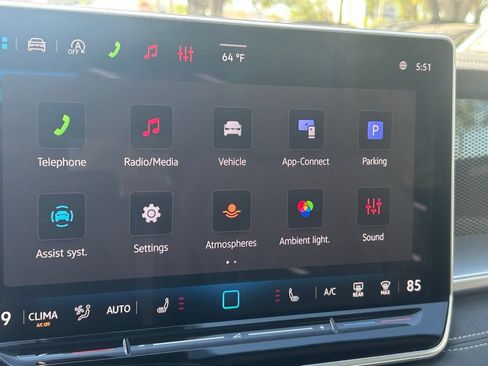 New 2026 Volkswagen Tiguan SE R-Line FWD image 17