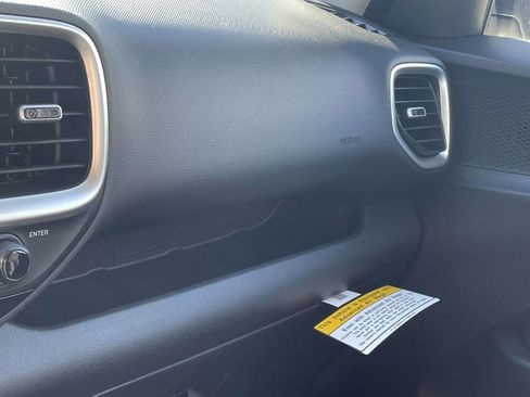 New 2026 Hyundai Venue SE image 29