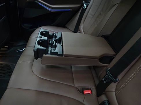 Used 2019 BMW X5 xDrive40i w/ Luxury Seating Package AWD/4WD image 18