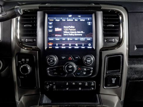 Used 2018 RAM 2500 Big Horn w/ Sport Appearance Group AWD/4WD image 23