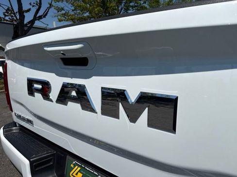 Used 2026 RAM 2500 Laramie AWD/4WD image 15