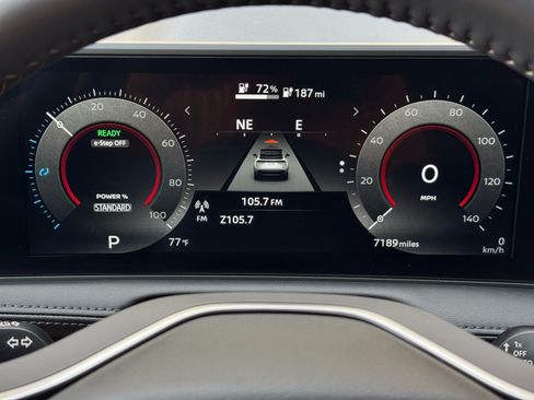 Used 2025 Nissan Ariya FWD image 18