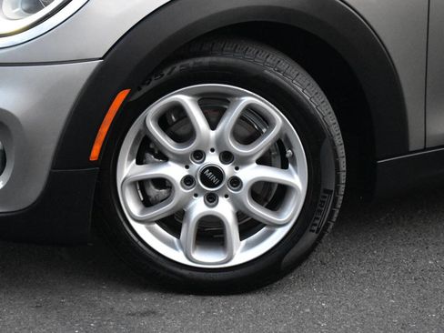 Used 2020 MINI Cooper 4-Door Hardtop image 7