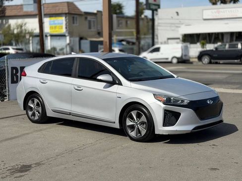 Used 2019 Hyundai Ioniq Electric image 18