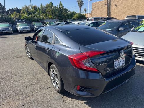 Used 2018 Honda Civic LX image 4