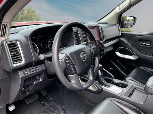 Certified 2024 Nissan Frontier SL RWD image 17