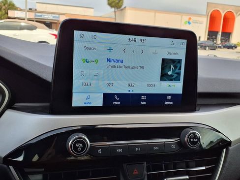 Used 2022 Ford Escape SEL FWD image 29
