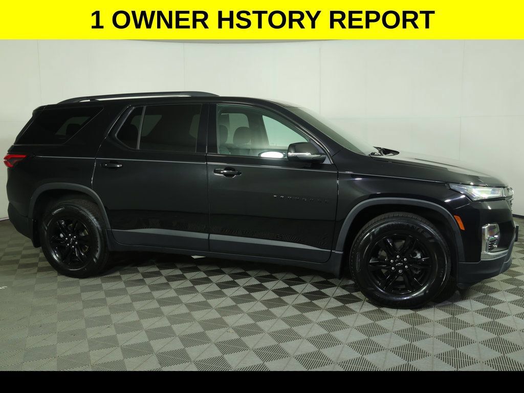 Used 2023 Chevrolet Traverse LT FWD image 2