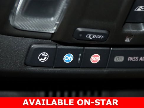 Used 2022 Chevrolet Silverado 1500 ZR2 w/ Technology Package image 16