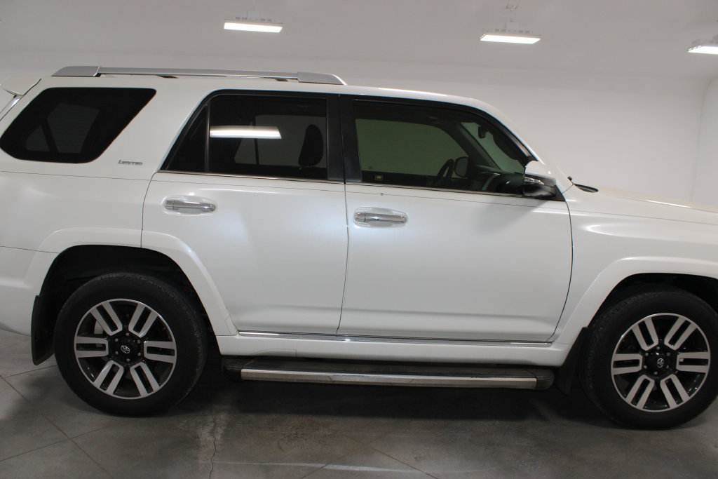 Used 2020 Toyota 4Runner Limited AWD/4WD image 11
