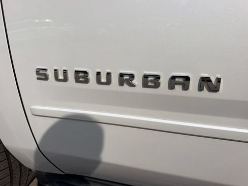 Used 2017 Chevrolet Suburban Premier AWD/4WD image 9