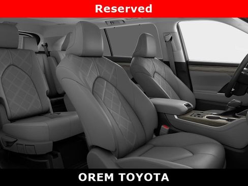 New 2026 Toyota Highlander Platinum image 20