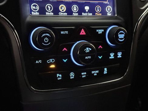 Used 2018 Jeep Grand Cherokee Laredo image 34