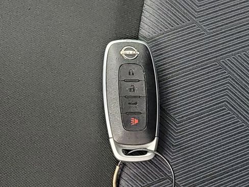 Used 2025 Nissan Versa SV w/ Trunk Package FWD image 32
