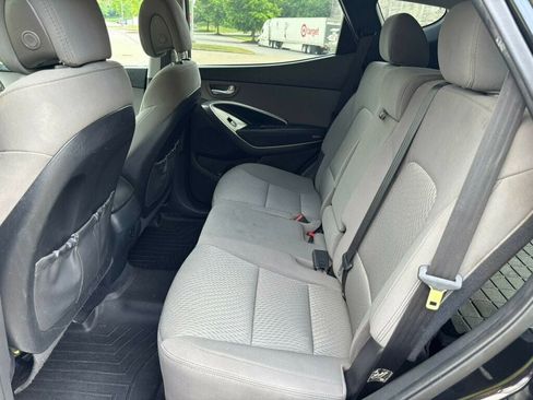 Used 2017 Hyundai Santa Fe Sport FWD image 15