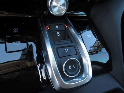 Certified 2025 Acura MDX SH-AWD image 23