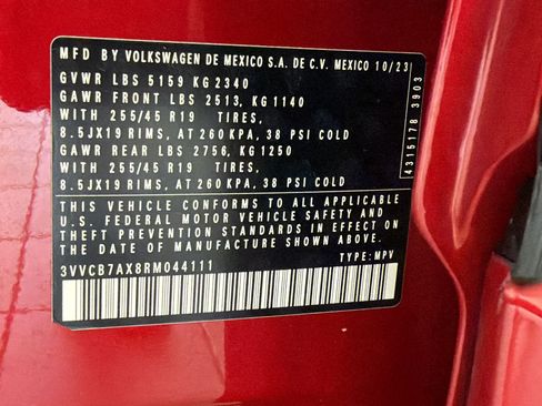 Certified 2024 Volkswagen Tiguan SE R-Line FWD image 26