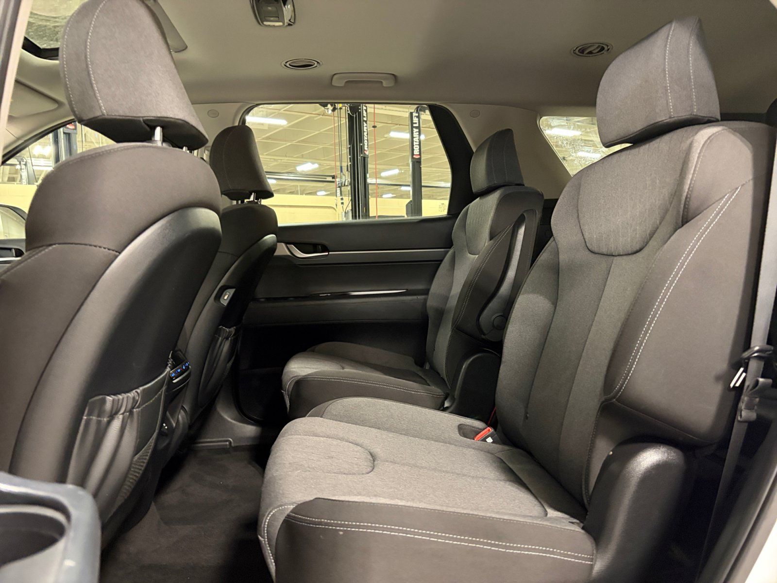 Used 2022 Hyundai Palisade SEL w/ Cargo Package FWD image 29