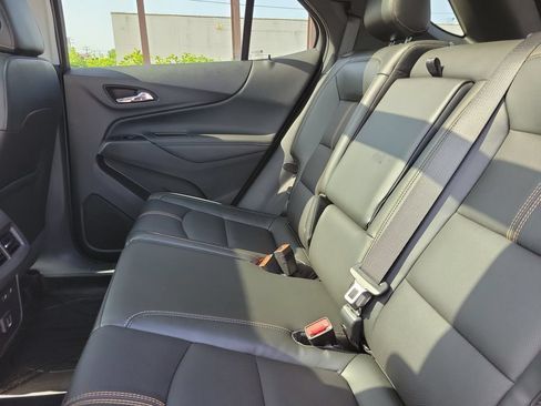 Used 2022 Chevrolet Equinox Premier AWD/4WD image 11