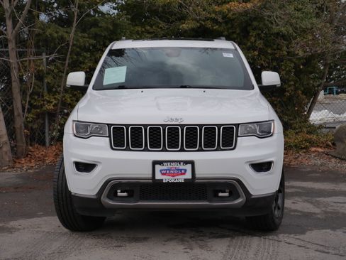 Used 2018 Jeep Grand Cherokee Limited image 35